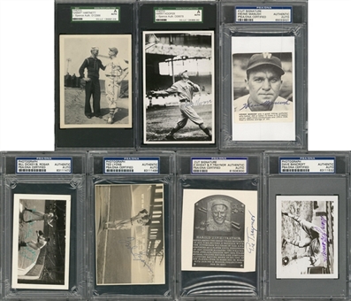 Lot Of 7 Encapsulated Baseball Hall Of Famers Signed Photographs With 10 Total Signatures (PSA/DNA, SGC)